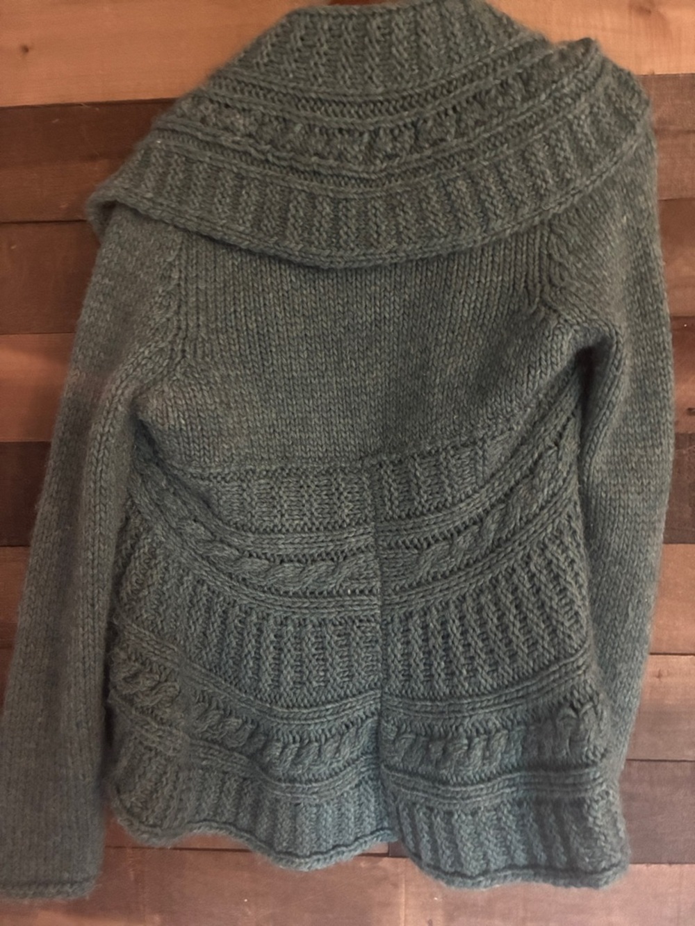 Made in Italy Cozy Draped Cable-Knit Women's Sweater - blue/gray - Picture 8 of 8